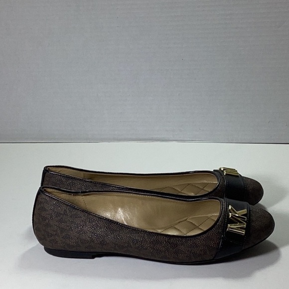 Women's Jilly Round Toe Ballet Flats - Picture 2 of 6